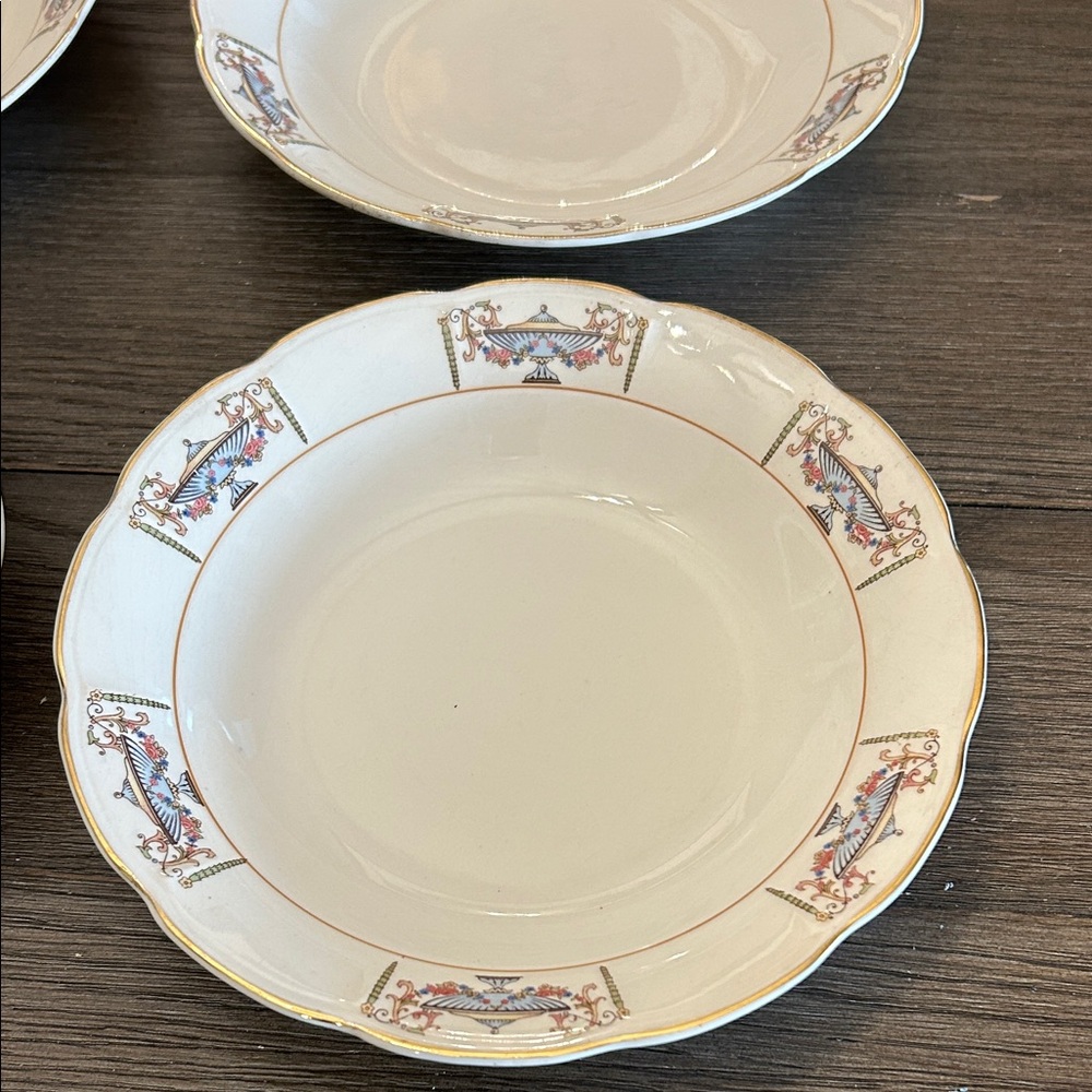 Antique / vintage 1920’s Normandie pattern urn design 5 salad soup bowls